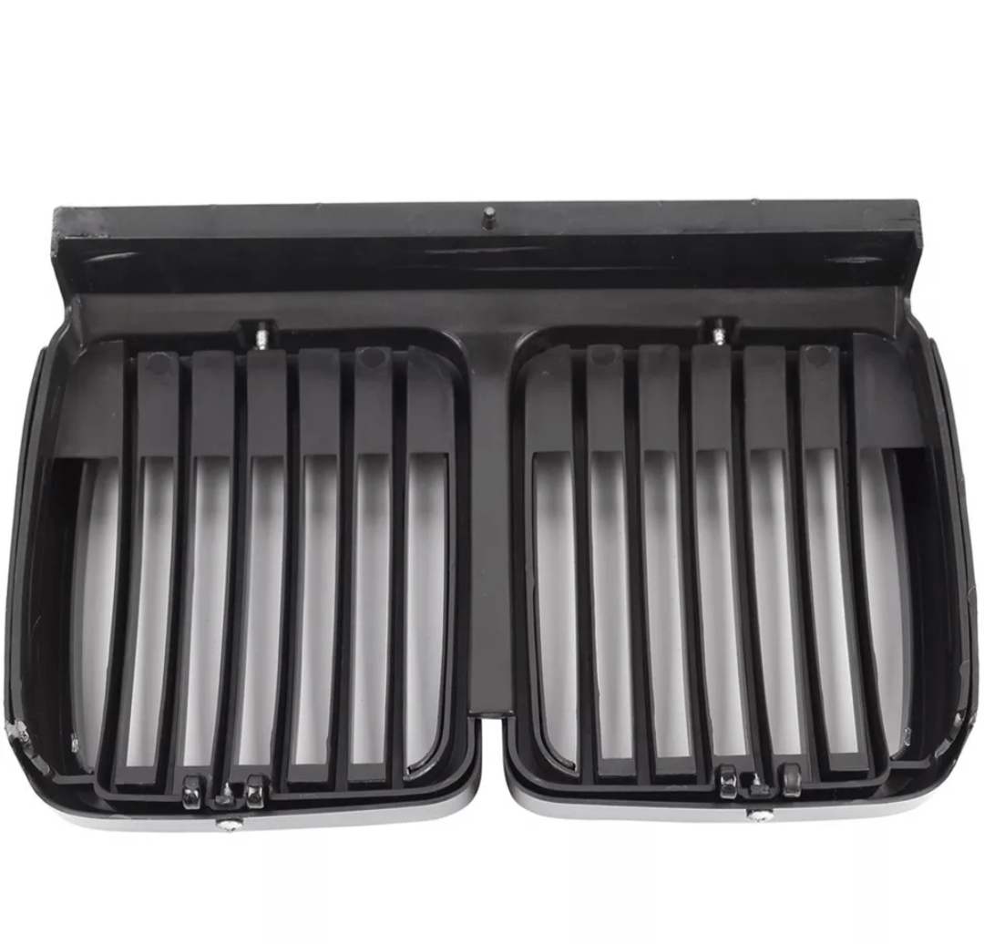 Grilles de calandre noir brillant pour BMW Série 3 et M3 E30 (1982 à 1991), vue 2