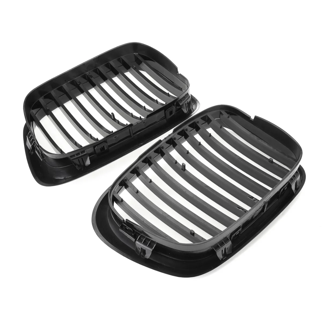 Grilles de calandre noir brillant pour BMW Série 5 E39 type M5 (1996 à 2003), vue 6