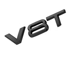 Emblème d'aile avant V8T noir monté sur une Audi