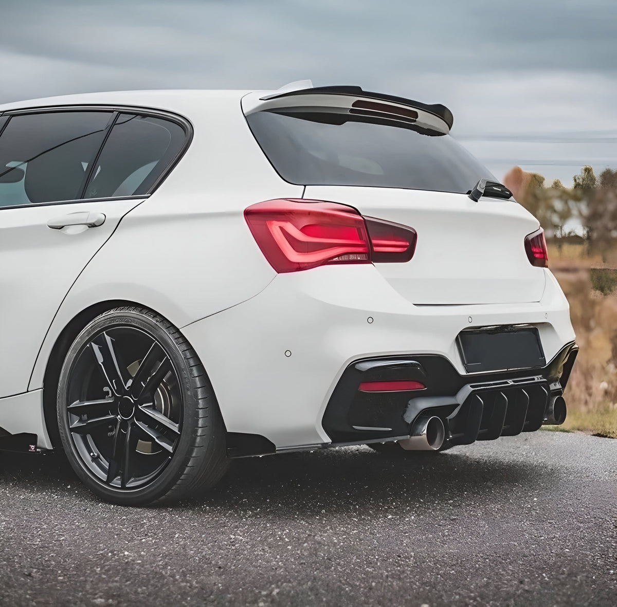 Becquet de coffre look M Performance pour BMW Série 1 F20 & F21 (2012 à 2019), vue 3
