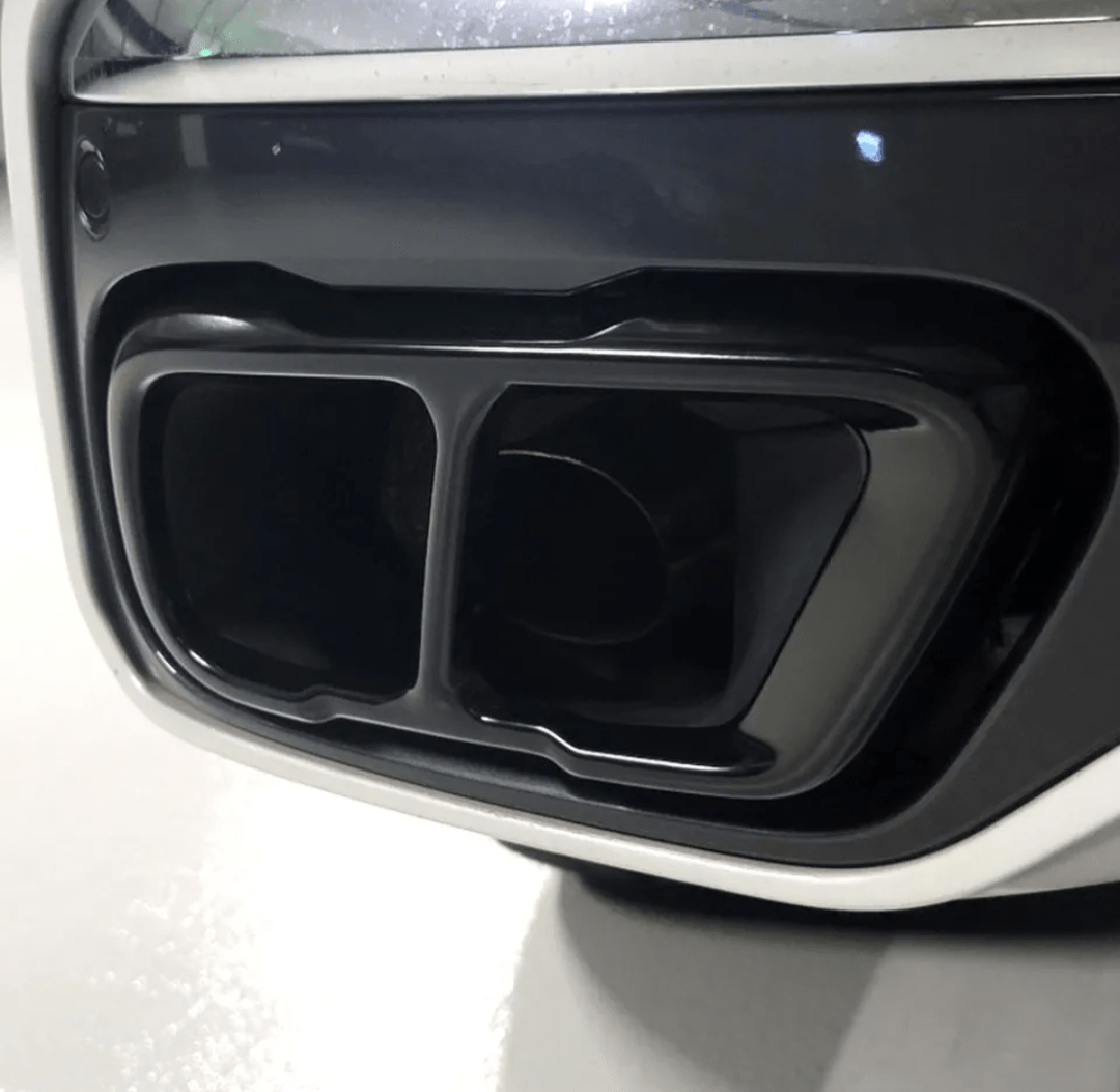 Embouts de sortie d'échappement look BMW M pour BMW X5 G05, X6 G06 et X7 G07, coloris noir, sortie double