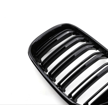 Grilles de calandre noir brillant type M6 Competition pour BMW Série 6 F06 F12 F13 (2011 à 2017), vue 3