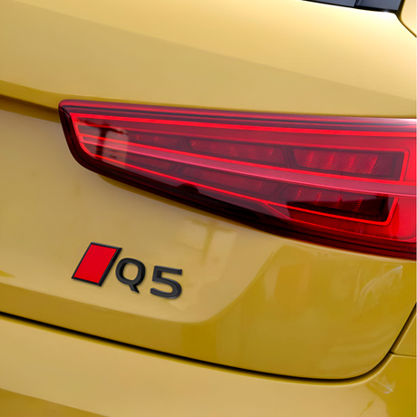 Logo de coffre Q5 noir pour Audi (Black Edition), vue 5
