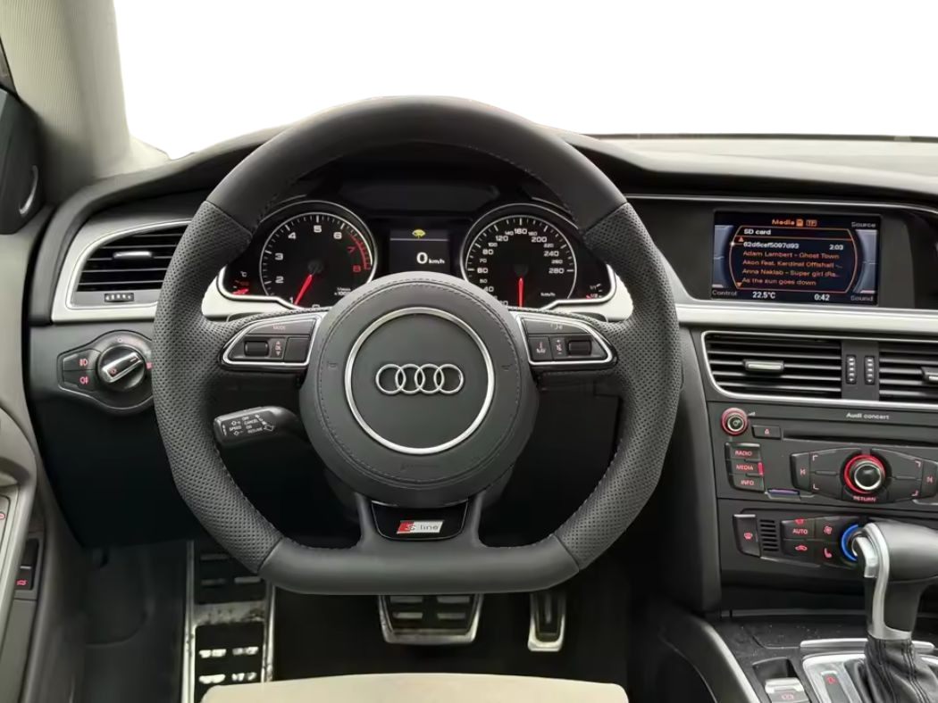 Volant à méplat Performance pour Audi A5, S5 B8 (2007 à 2016), vue 2